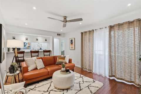 4347 Dickason Avenue 214 Dallas TX 75219