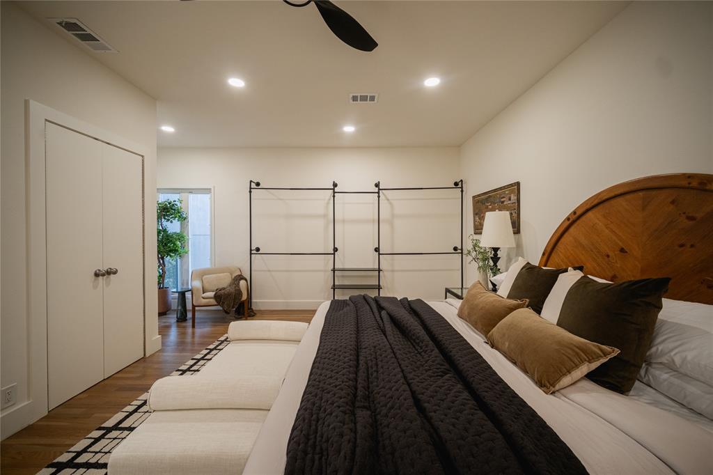 Oak Lawn Heights - Residential