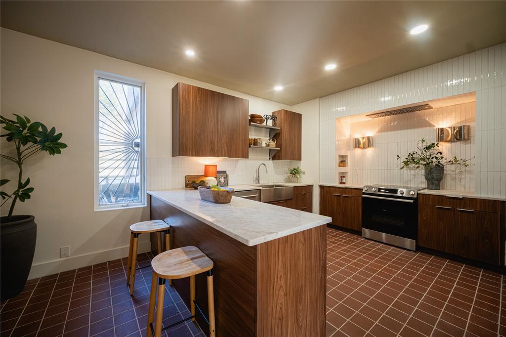 Oak Lawn Heights - Residential