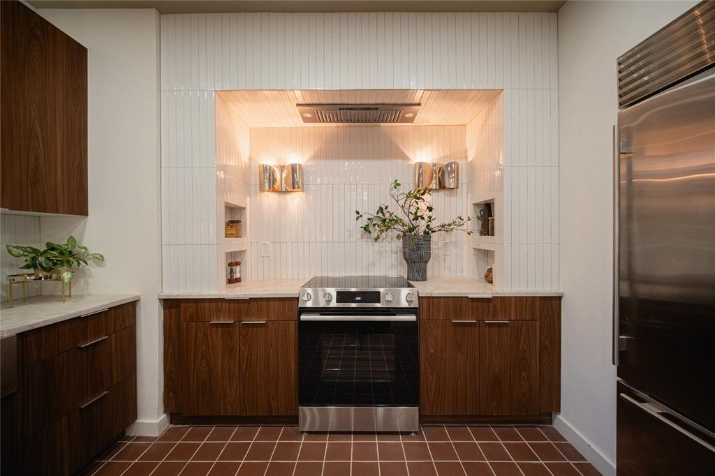 Oak Lawn Heights - Residential