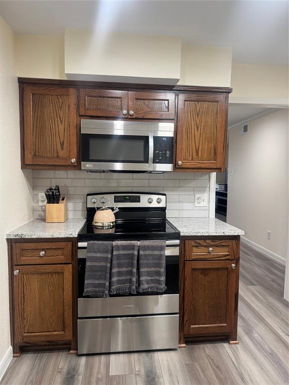 Royal Oaks Condo - Residential Lease