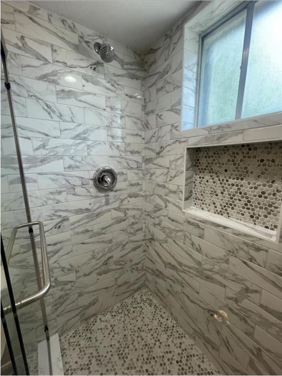 Royal Oaks Condo - Residential Lease