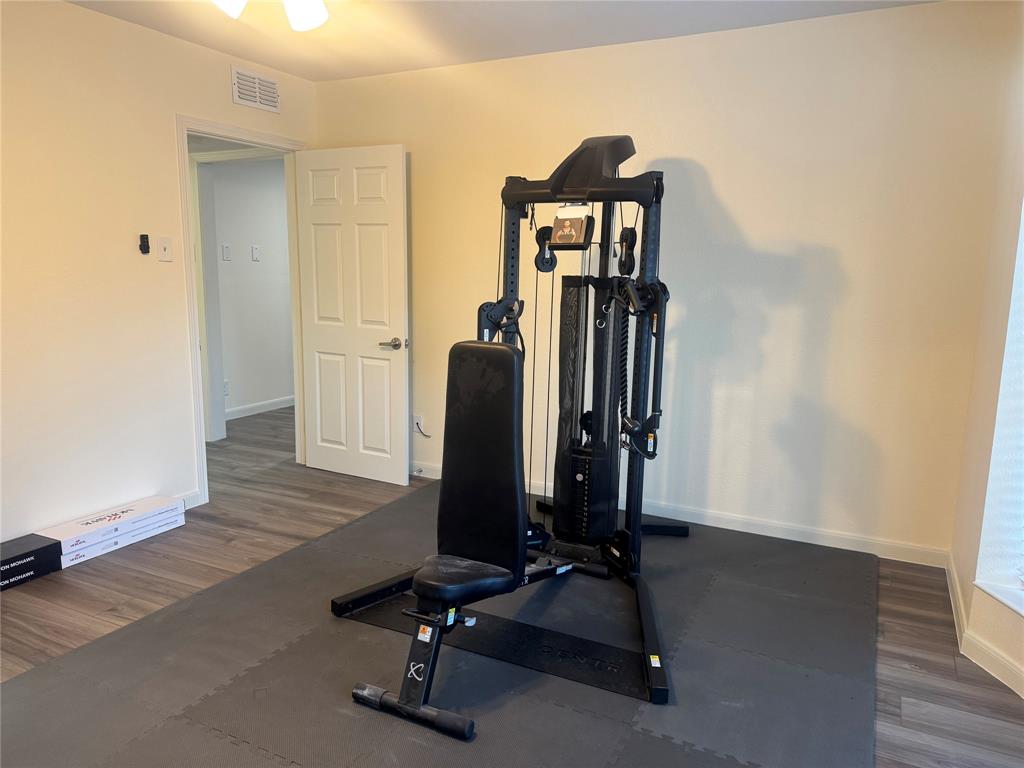 Royal Oaks Condo - Residential Lease