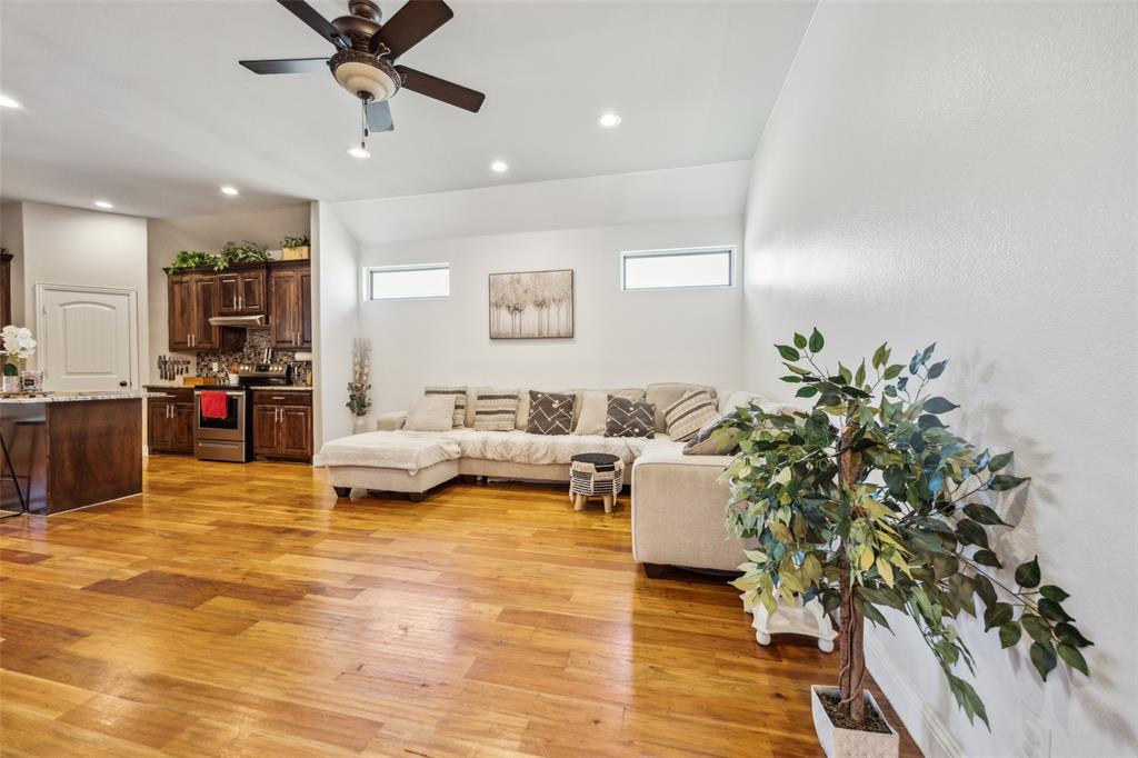 Vue Du Lac Rep - Residential