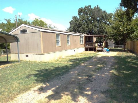 225 Mason Street Seven Points TX 75142