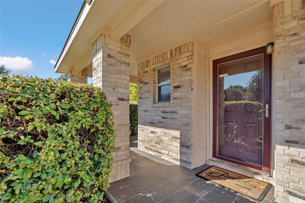 4007 Willow Leaf Court