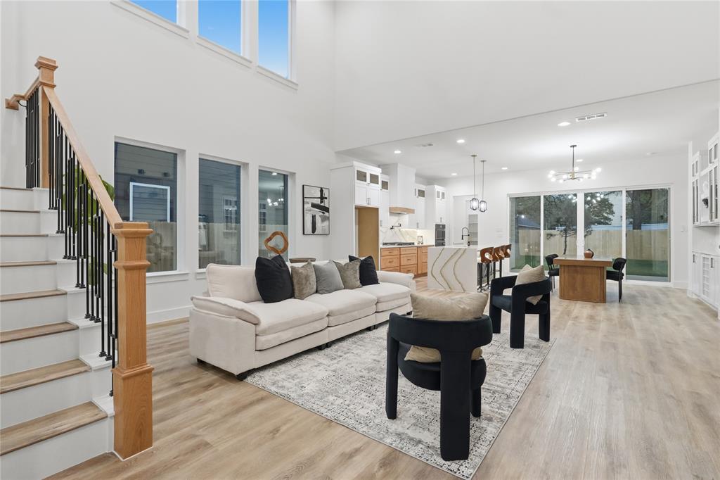 3906 Harlingen Street