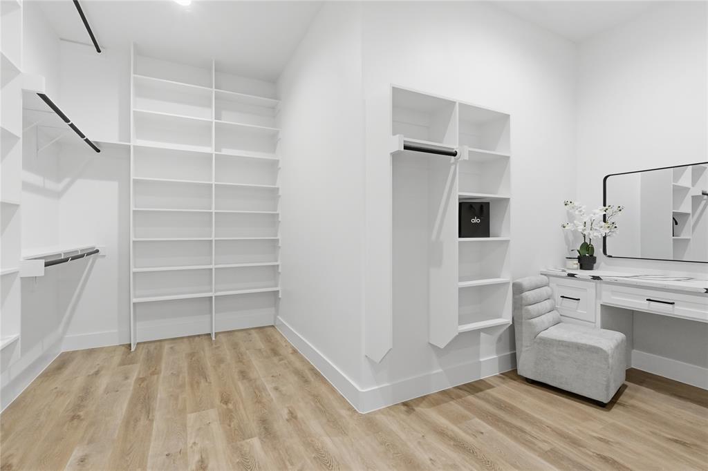 Joe A 02 Irvin - Residential