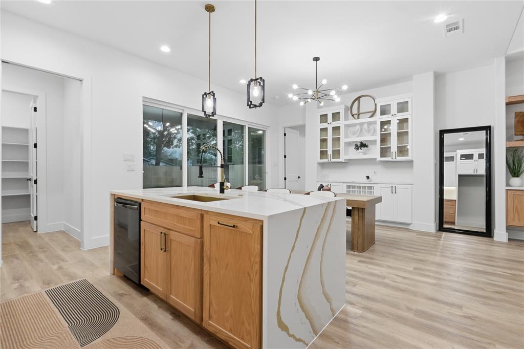 Joe A 02 Irvin - Residential