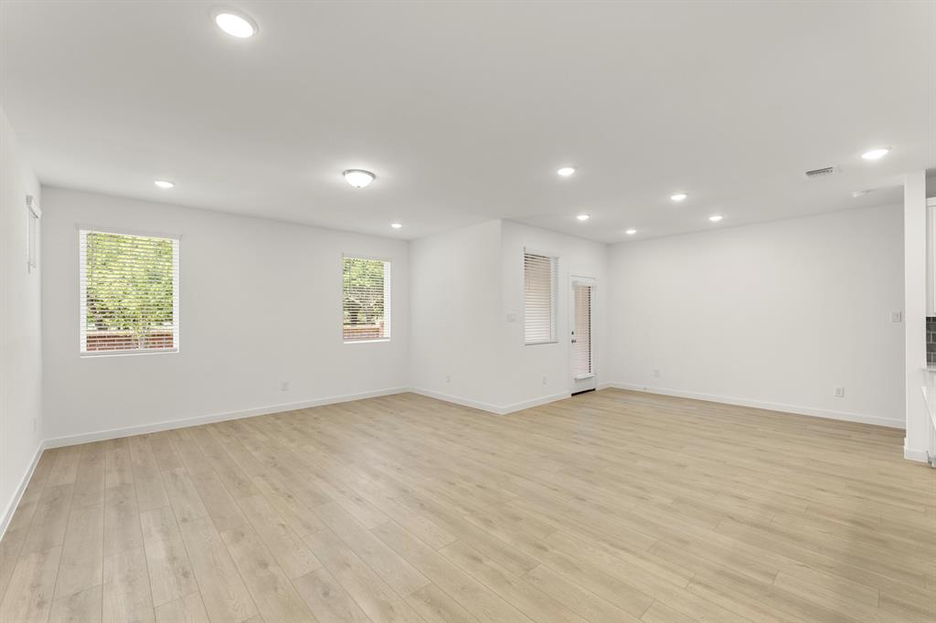 Sereno Oaks at Buckner Terrace - Residential