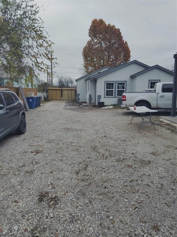 Cedar Crest Bus Center - Residential