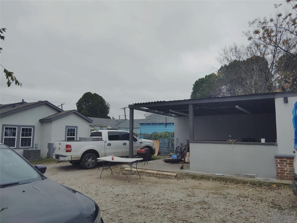 Cedar Crest Bus Center - Residential