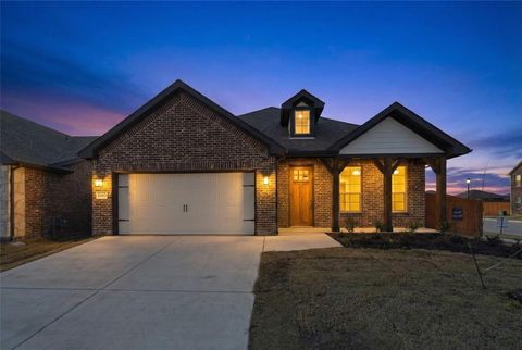 Photo of 2053 Kelva Drive, Haslet, TX 76052 (MLS # 21079471)