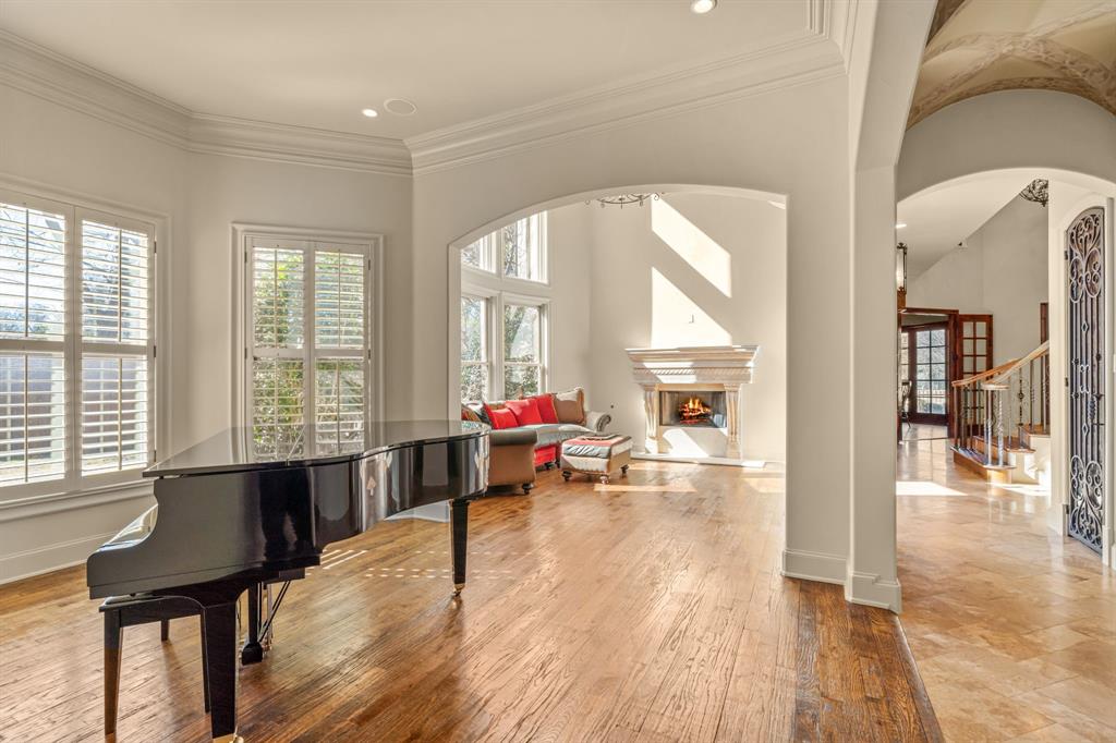 Forest Hills - Residential