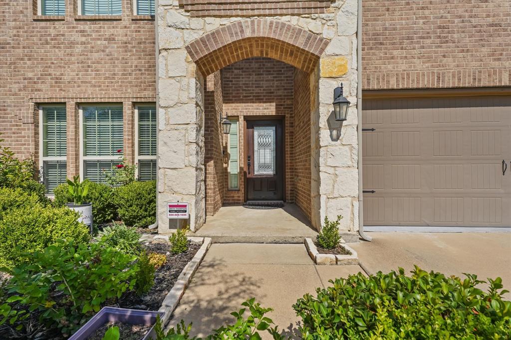 3204 Sunny Hill Way