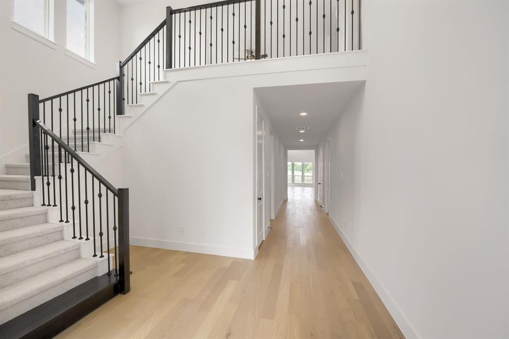 733 Red Cedar Road