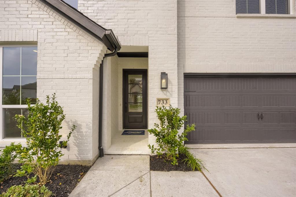 733 Red Cedar Road