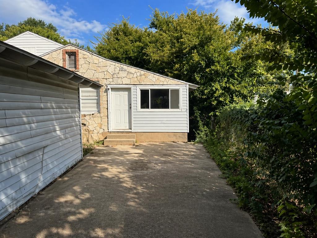 L O Daniel Jr Add - Residential