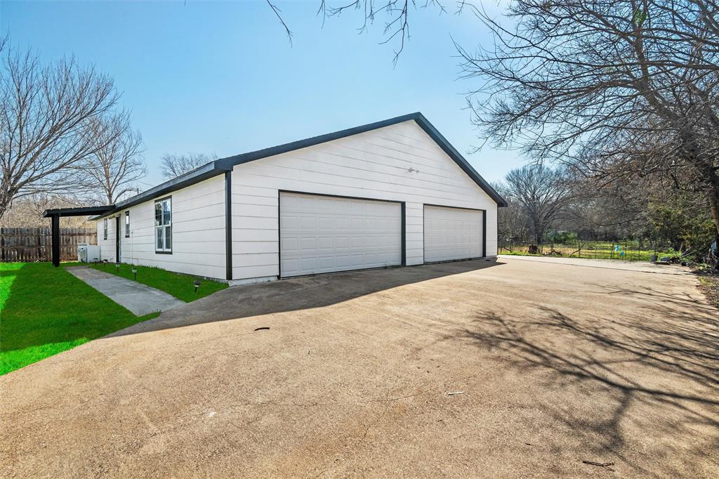 10724 County Road 525