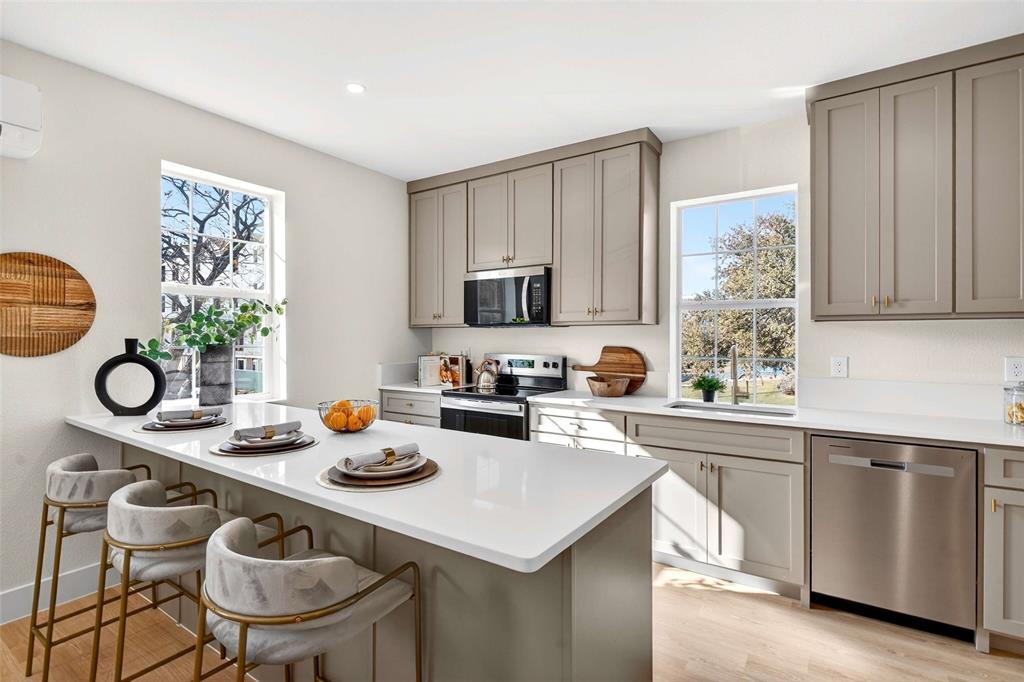 Dallas Land & Loan 02 - Residential