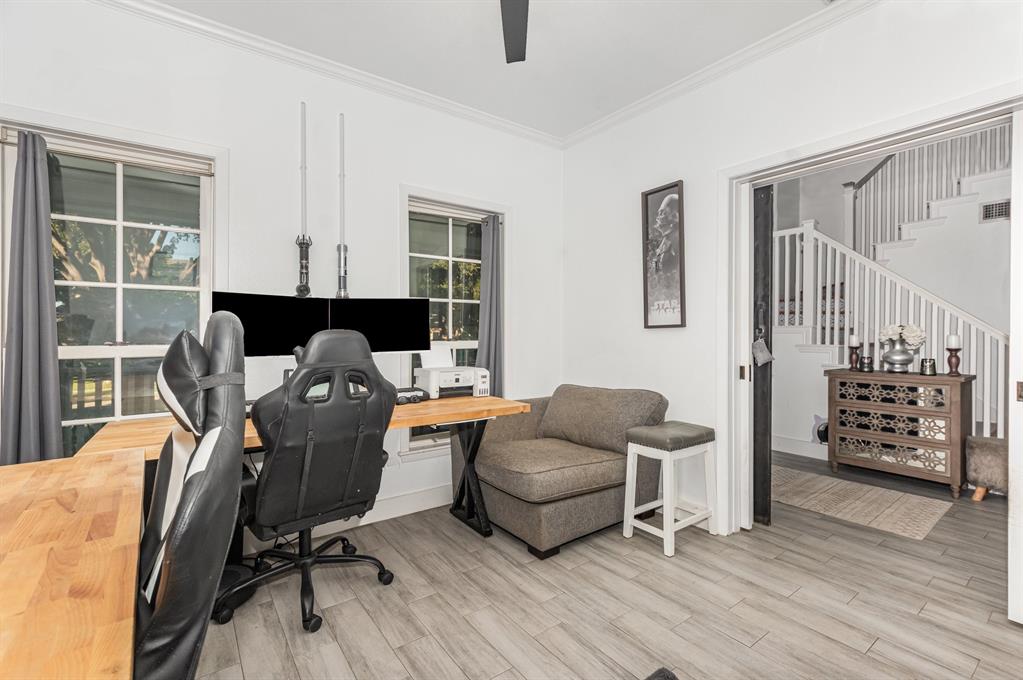 5235 Lakehill Boulevard