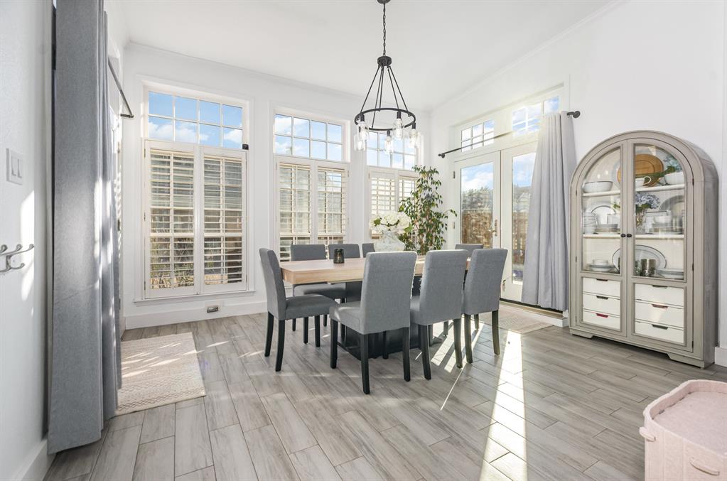 5235 Lakehill Boulevard