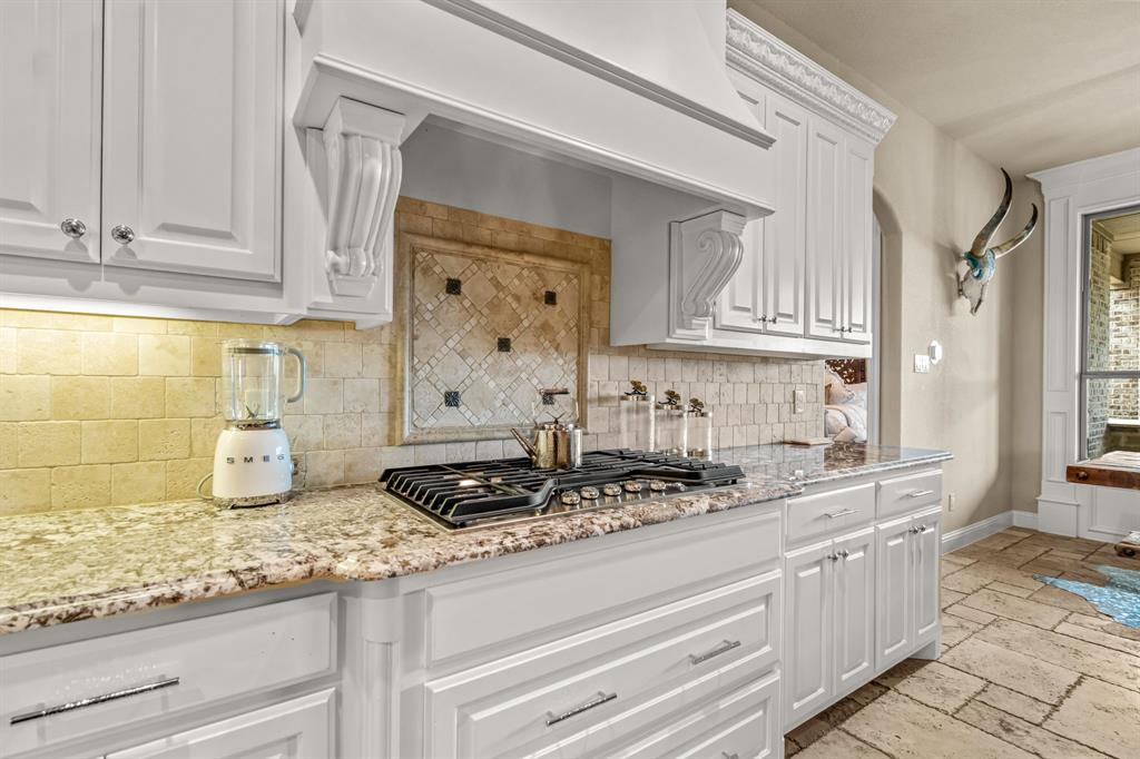 Bella Flora - Residential