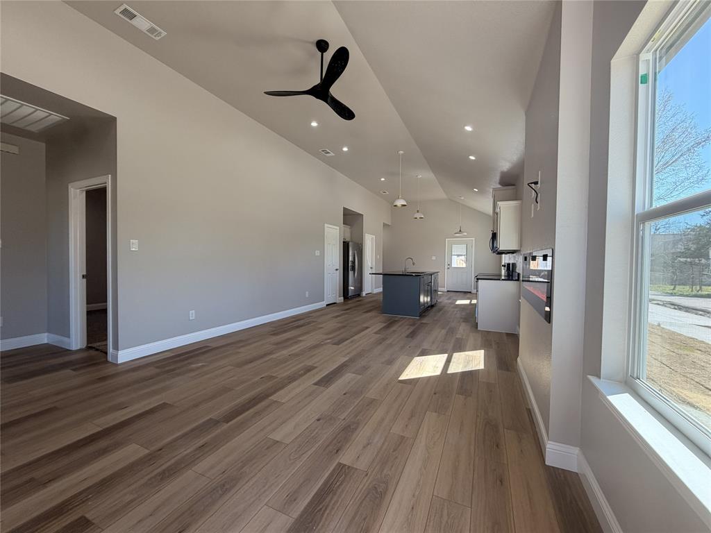 COLLEGE HILL - Residential