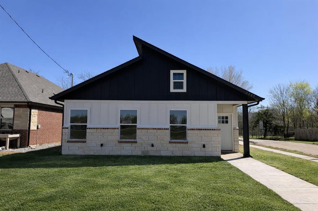 COLLEGE HILL - Residential