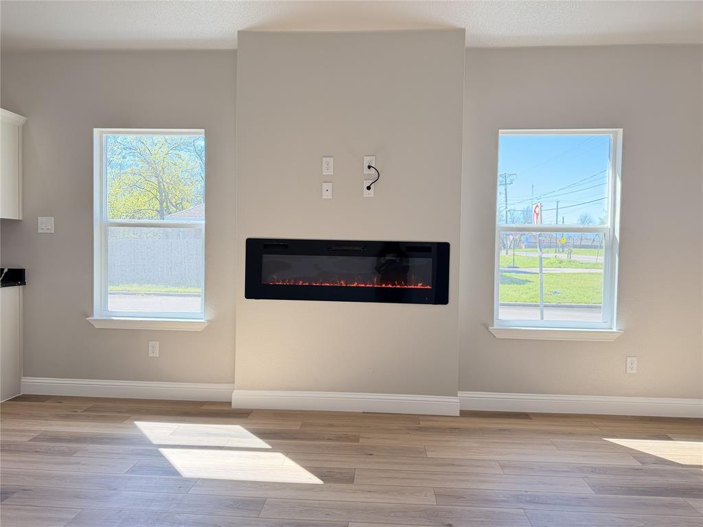 COLLEGE HILL - Residential