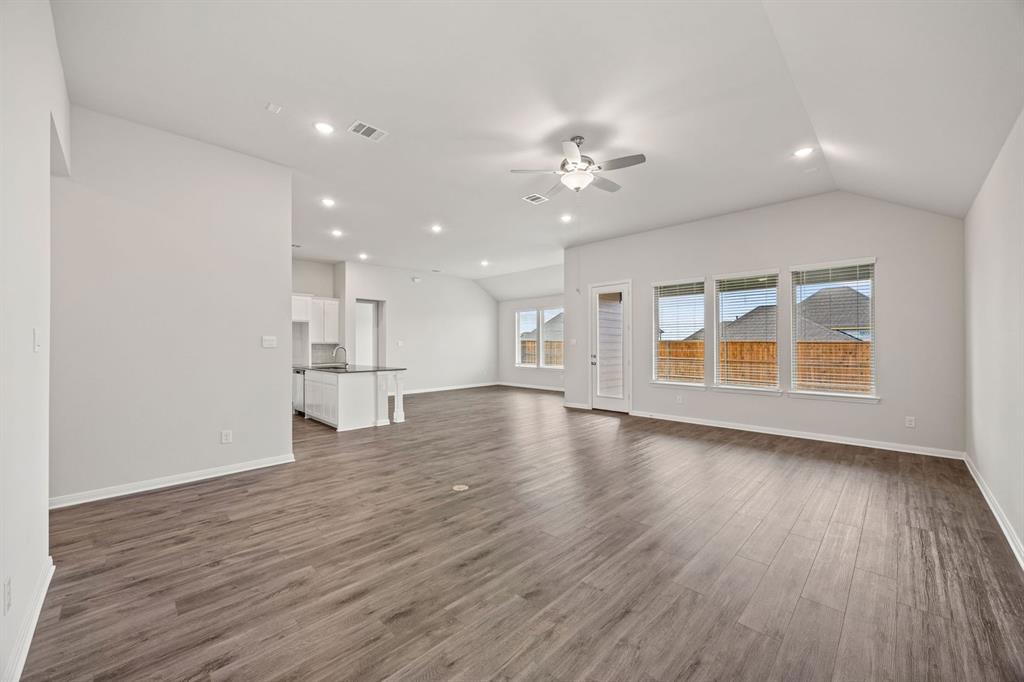 1506 Red Clover Avenue