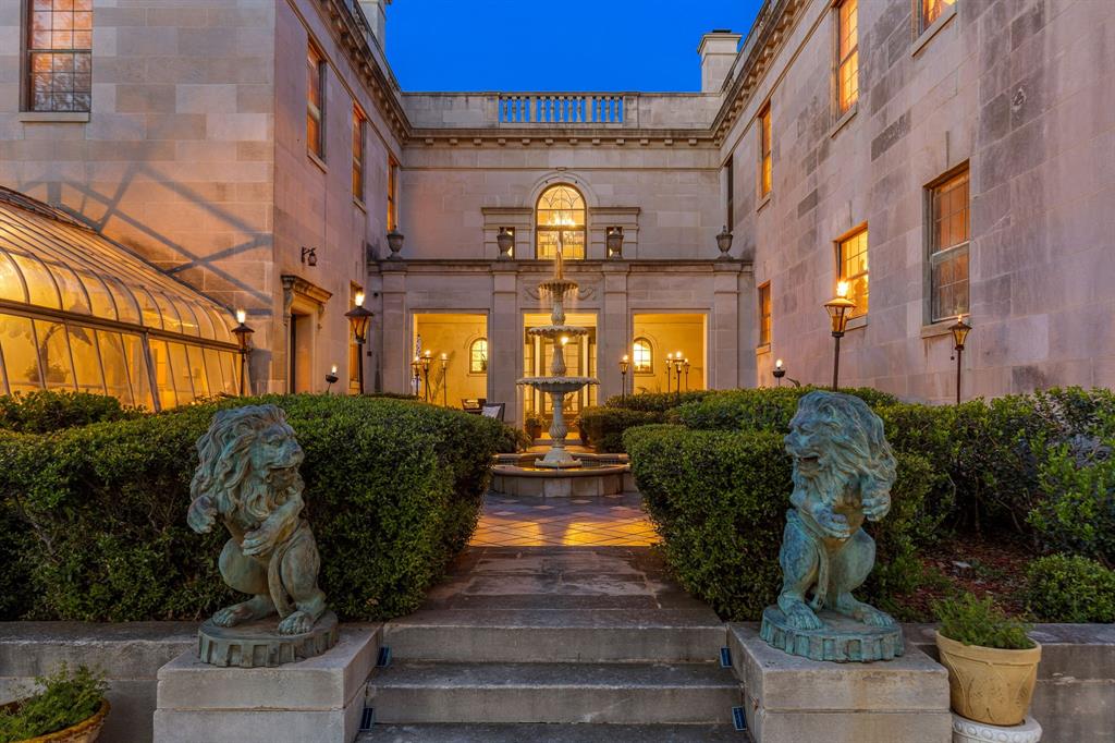 Country Club Estates - Residential