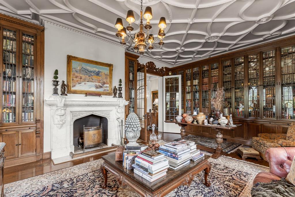 Country Club Estates - Residential