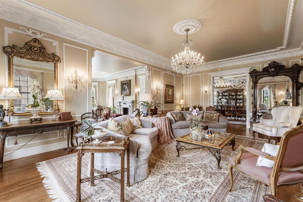 Country Club Estates - Residential