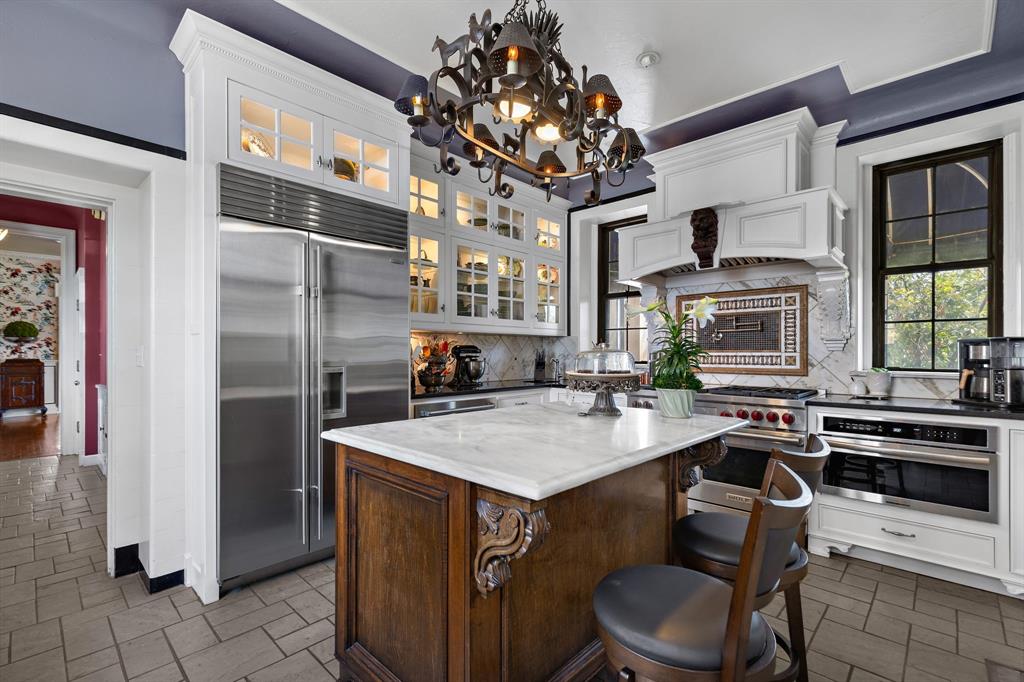 Country Club Estates - Residential