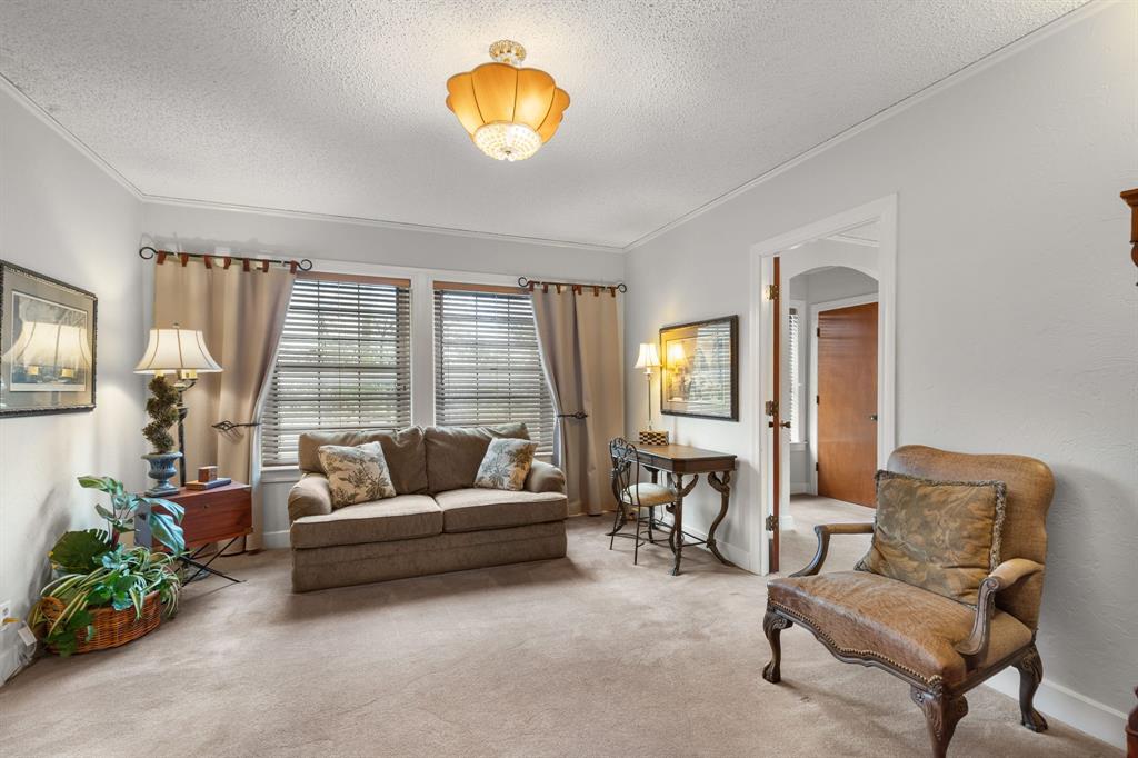 Country Club Estates - Residential