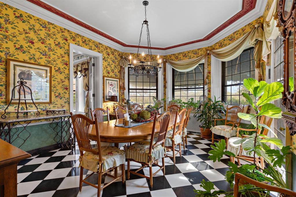 Country Club Estates - Residential