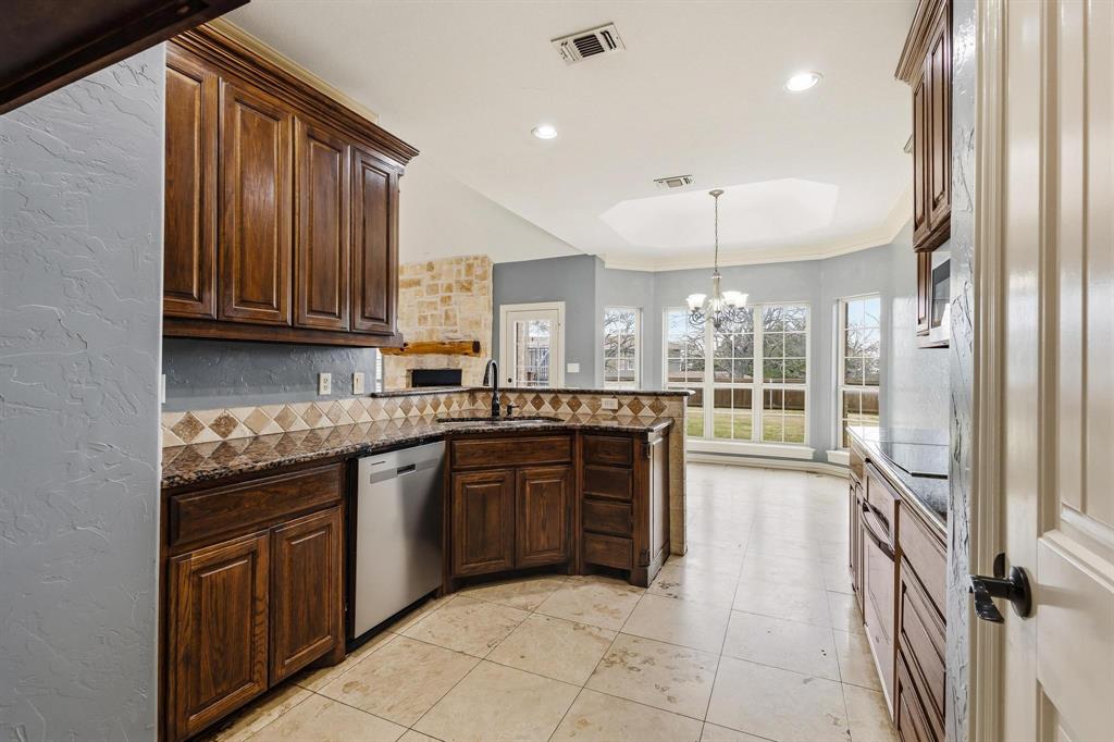 Lake Crest Village - Residential