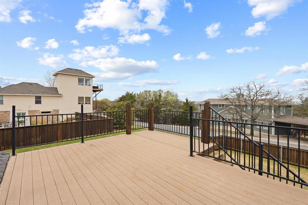 Lake Crest Village - Residential