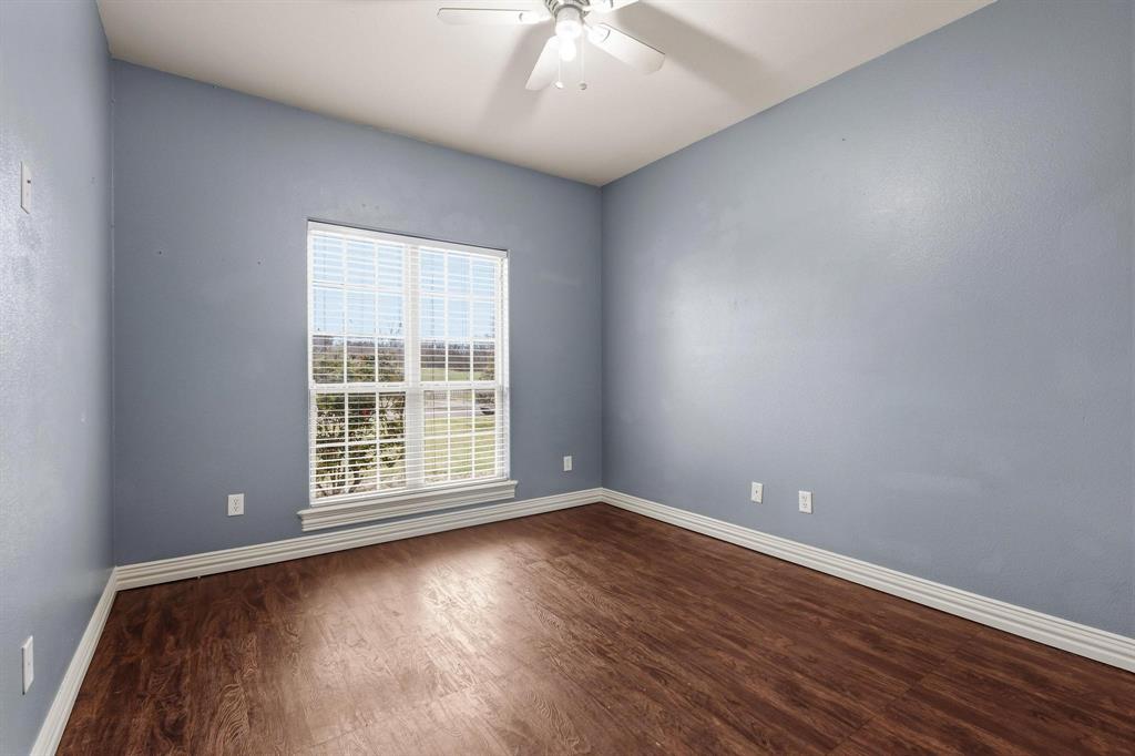 Lake Crest Village - Residential