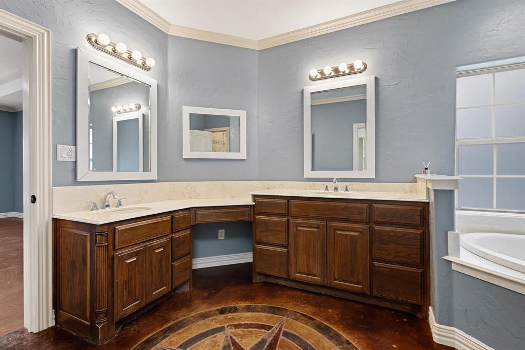 Lake Crest Village - Residential