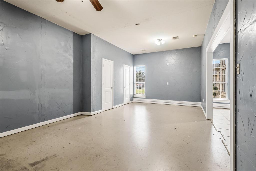 Lake Crest Village - Residential