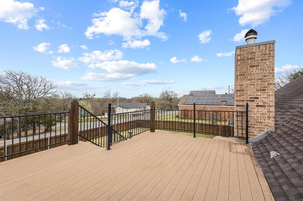 Lake Crest Village - Residential