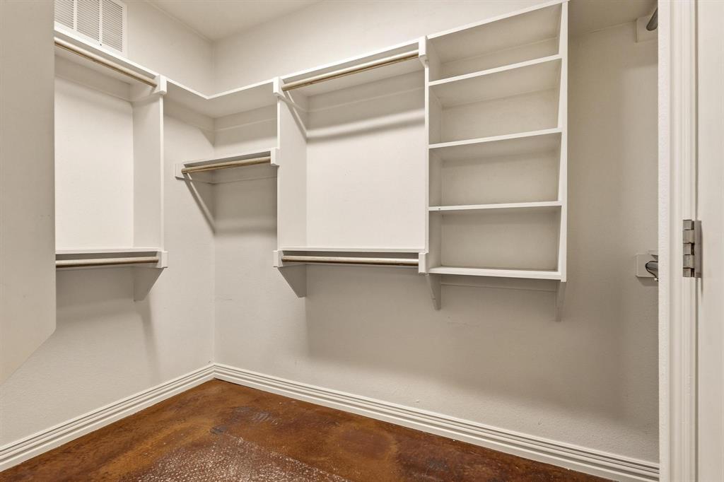 Lake Crest Village - Residential