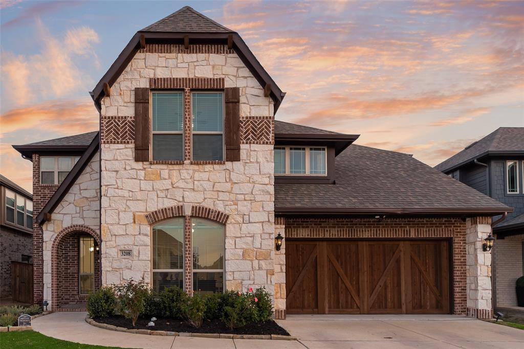 3208 Emerald Grove Lane