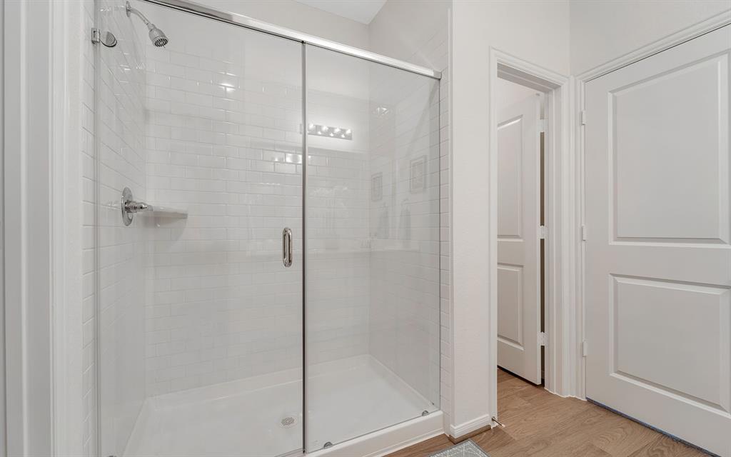 La Terra - Residential