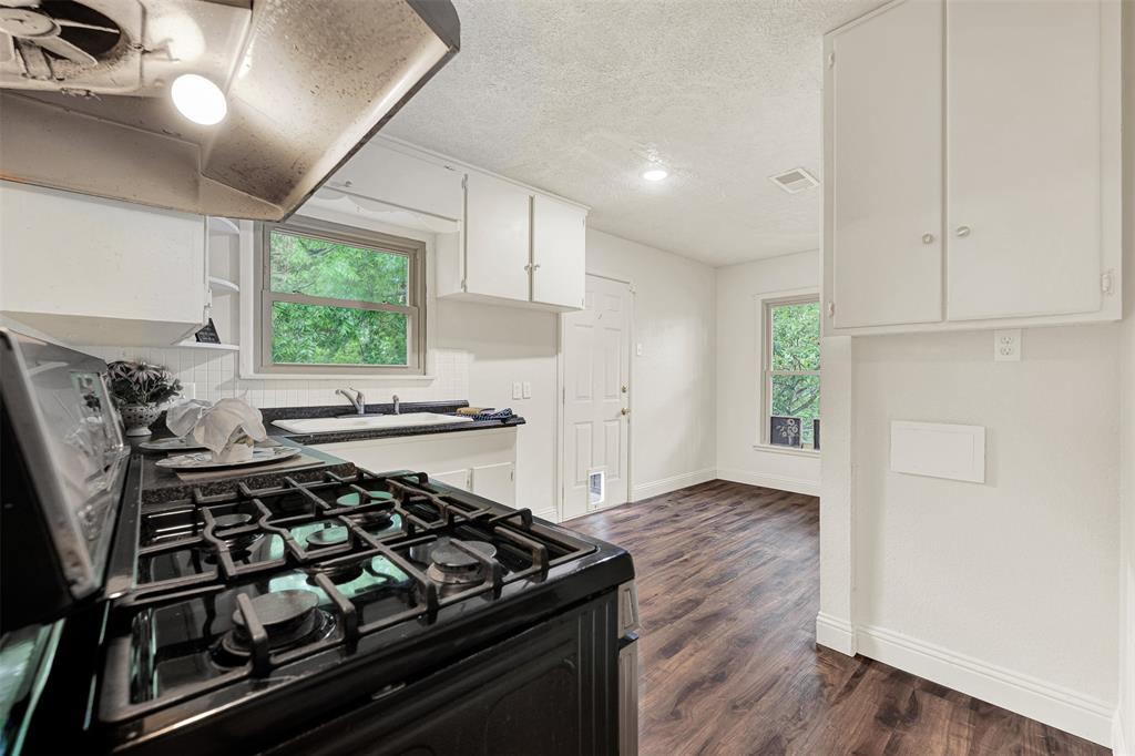 2418 Centerville Road