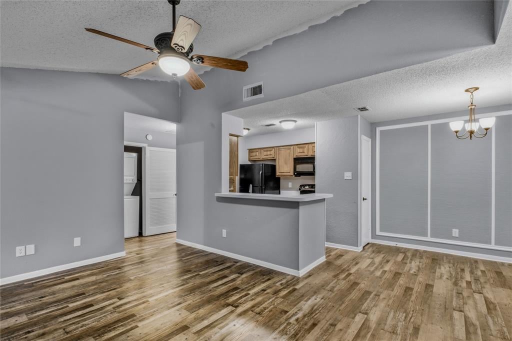 1307 Willoughby Lane 5421