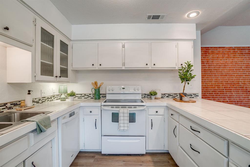 Summercrest - Residential