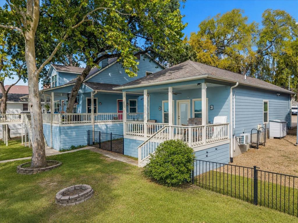 230 Palisade Loop